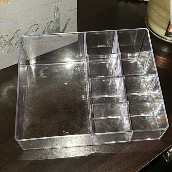 Makeup Organizer - Picture 2 of 2